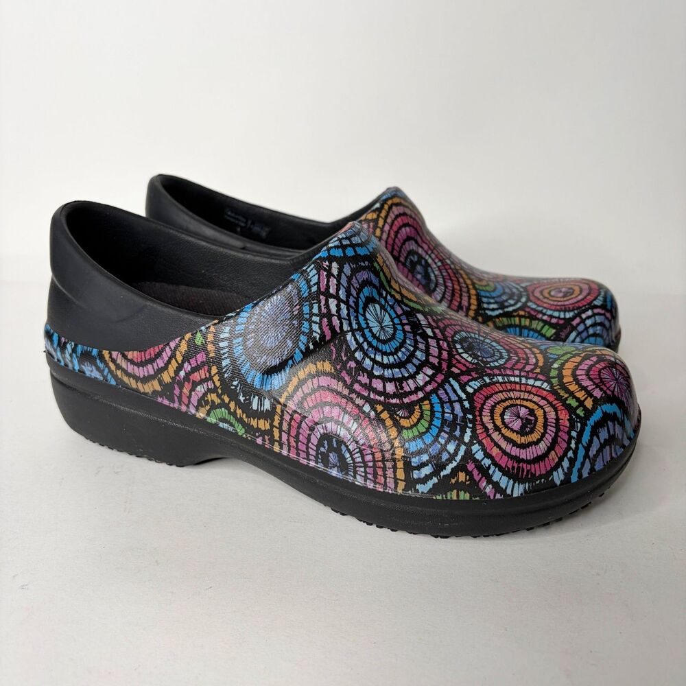 Crocs Neria Pro Graphic Clog Colored Pattern Comfort Slip Resistant Women 7